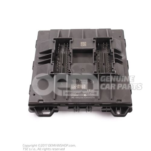 Control unit (BCM) for convenience system, Gateway and onboard power supply 7E0937090 Z29