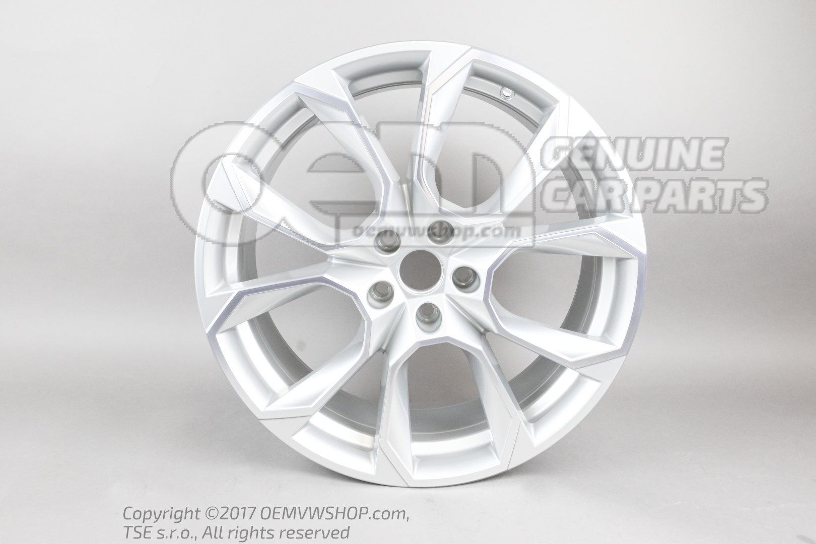 565601025 8Z8 Alloy wheel diamond silver | oemVWshop.com