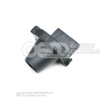 Protective cap for contact housing 8V0971921