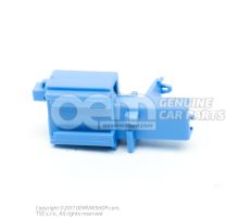 Flat connector housing with contact locking mechanism connection piece belt latch 1T0973332