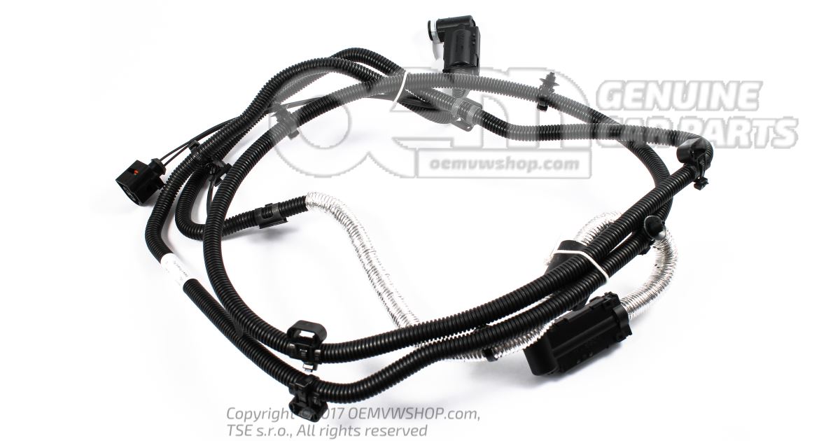Genuine AUDI VW Q3 Metering Line For Reducing Agent Injector 5QF131984AA