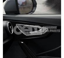 Výplň výplne dverí brilantne čierna Audi Q2 81