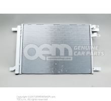 Condenseur de climatiseur avec reservoir de refrigerant 5Q0816411AR