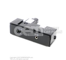 Connection for usb and aux-in 575035222A