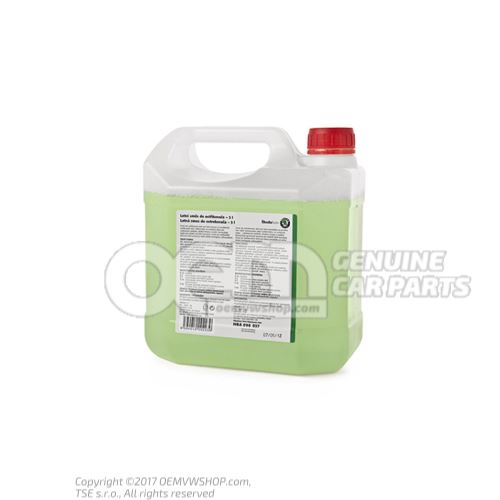 Cleaning solution for use in summer in wind- screen washer system HBA096037