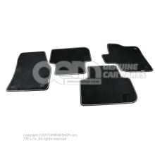 1 set footmats (textile) Part number available in PPSO (Parcel Price System Online) Satin black 5NB061270  WGK