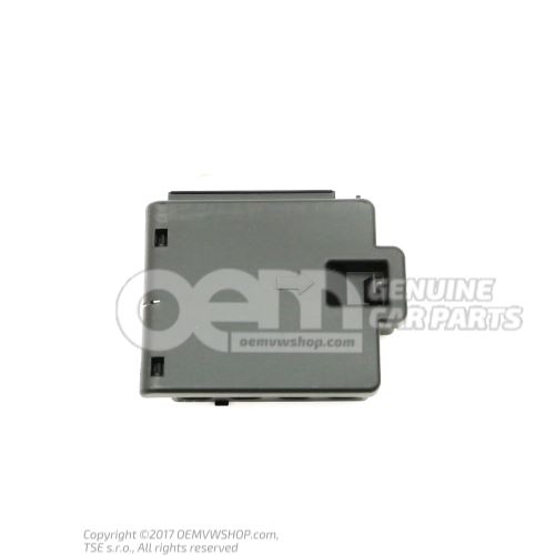 Fuse box with fuse 4M0941824AR